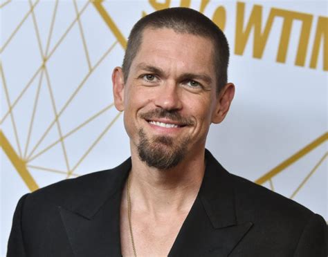 Steve Howey Net Worth, Wife, Bio, Age, Height, Movies, TV Shows